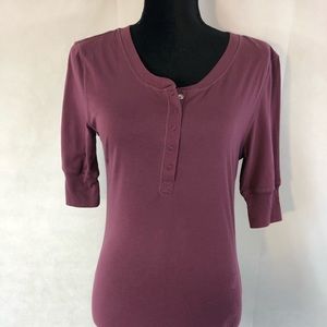 Aeropostale women’s wine colored shirt